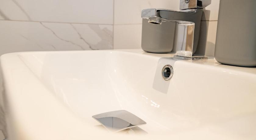 Deluxe Modern 1&2 Bed Apartments Near Brighton Beach & Station photo