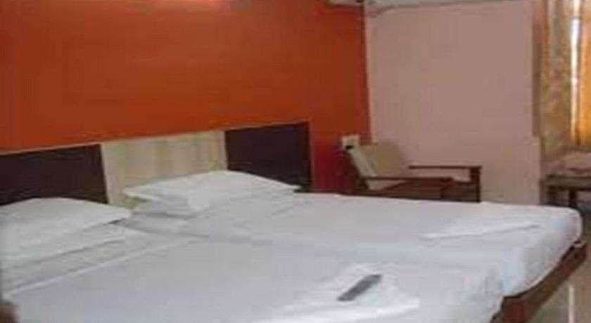 Image of King Room with Two King Beds 9