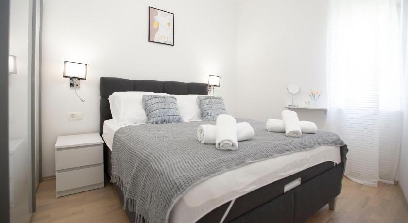 Triple A — Hotel in Split