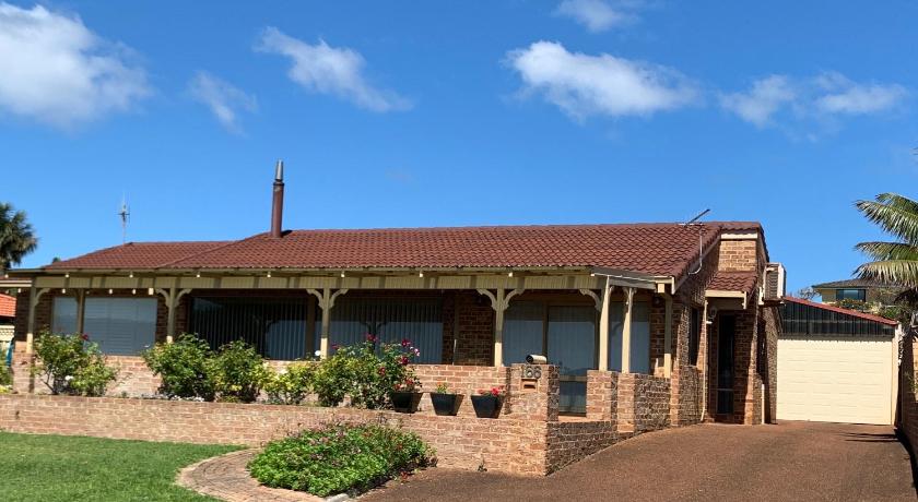 Sunrise House photo