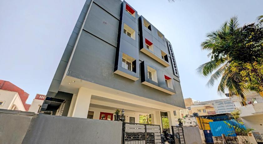 OYO Townhouse  74871 Thoraipakkam