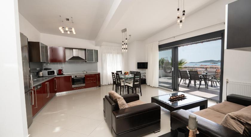 Aelia Apartments photo