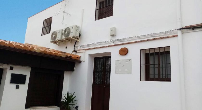 EL MIRADOR DE LA TORRE — Hotel in Constantina