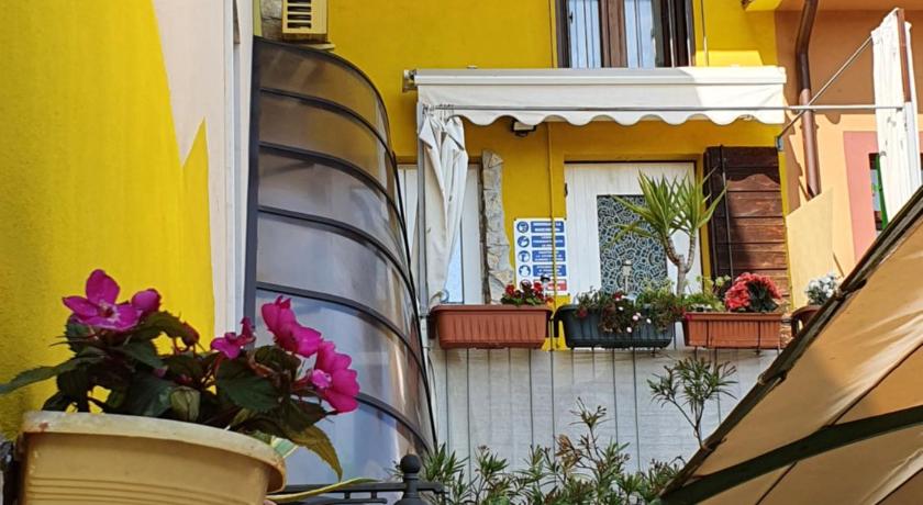 Dora Baltea Monolocale primo piano Mansarda secondo piano