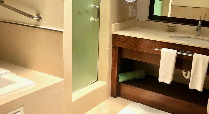 Image of Oleander Gardenview Suite 9
