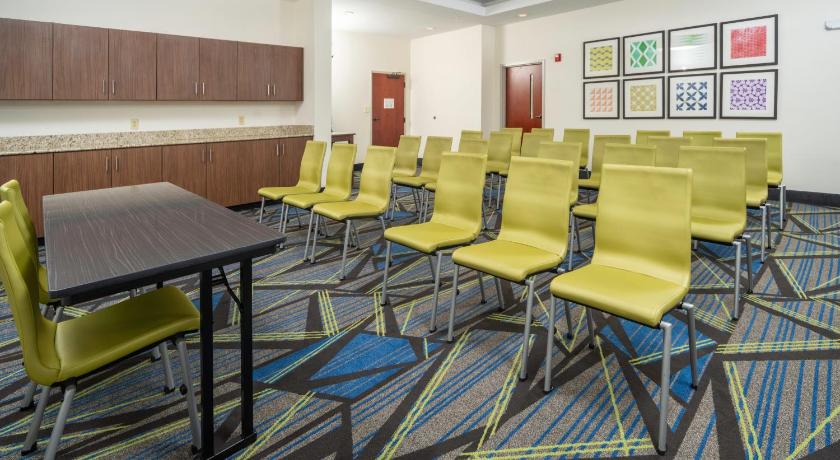 Holiday Inn Express Clayton Southeast Raleigh