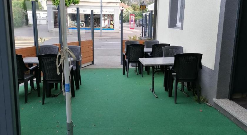Hotel du Stand — Hotel in Martigny