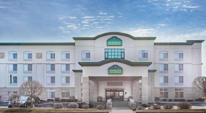 Wingate by Wyndham Tinley Park photo