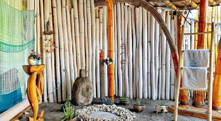 Image of Honeymoon Bungalow 7