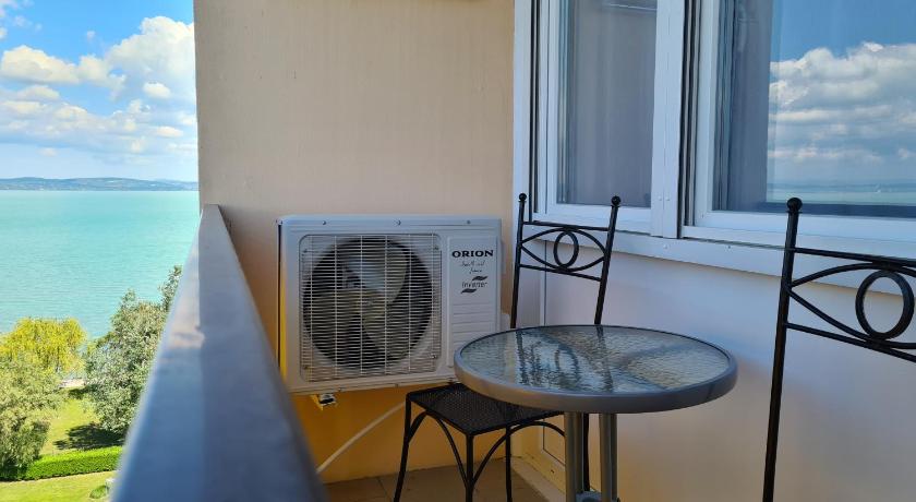 Surman Apartmanok photo