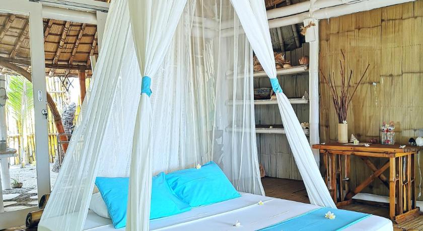 Image of Honeymoon Bungalow 4