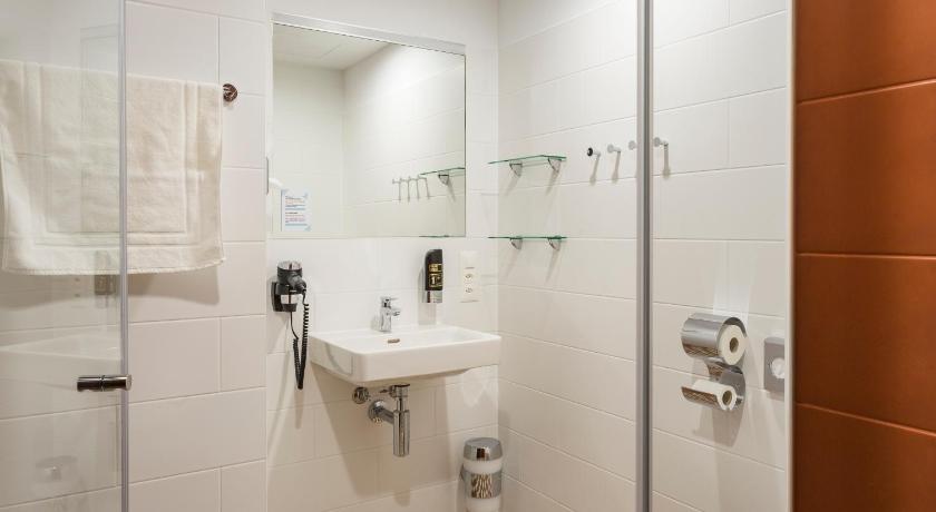 MEININGER Hotel Zurich Greencity photo