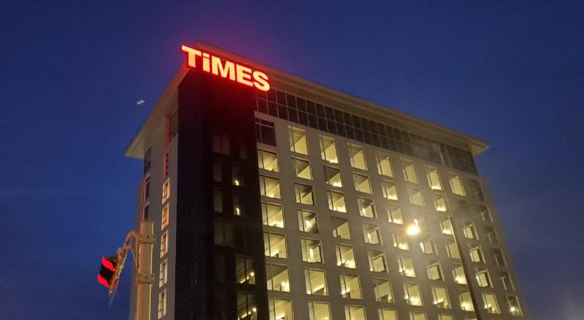 Grand Times Hotel Laval - Centropolis photo