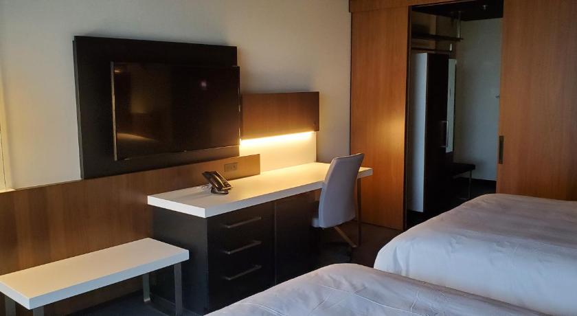 Grand Times Hotel Laval - Centropolis photo