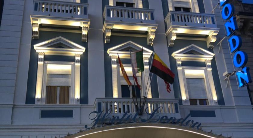 Hotel London photo