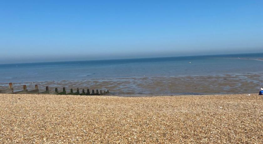 The Beach Retreat Whitstable photo