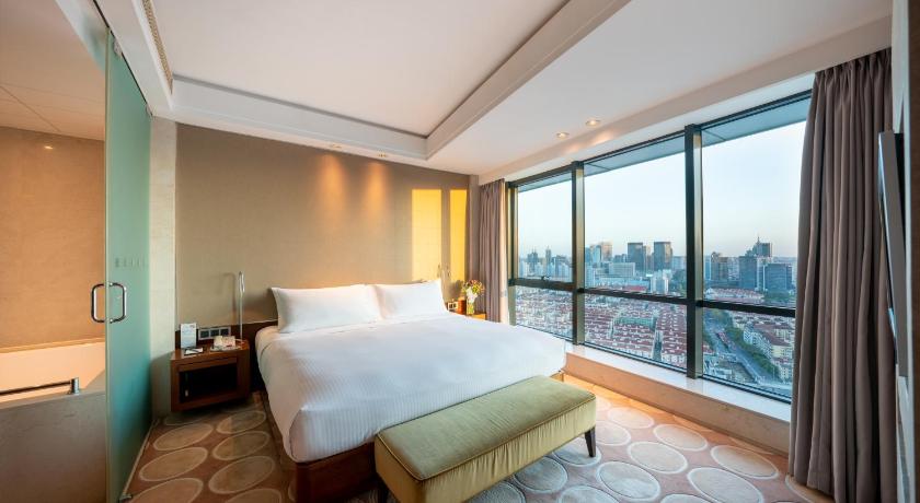 Image of Superior Suite 0
