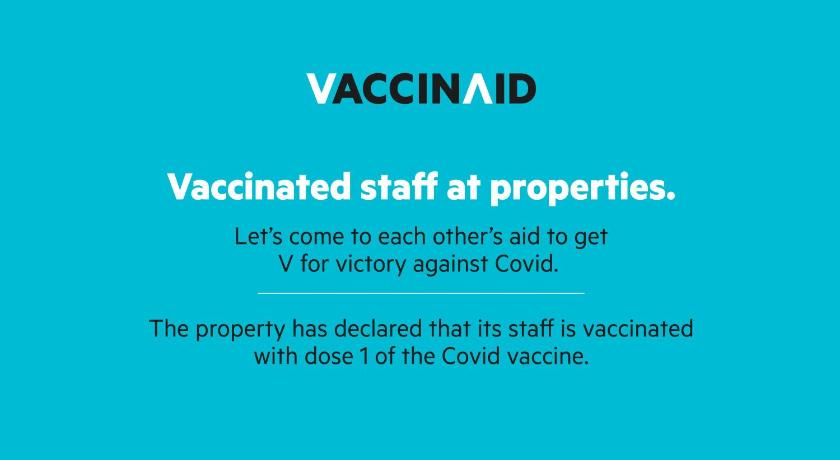 Vaccinated Staff- OYO Flagship 73746 Second Home