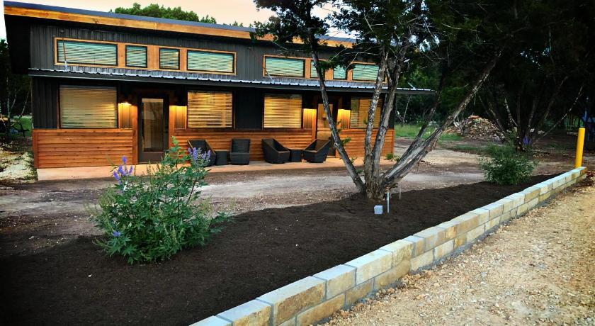 Green Acres Cottages - New Braunfels Suite — Hotel in Wimberley (TX)