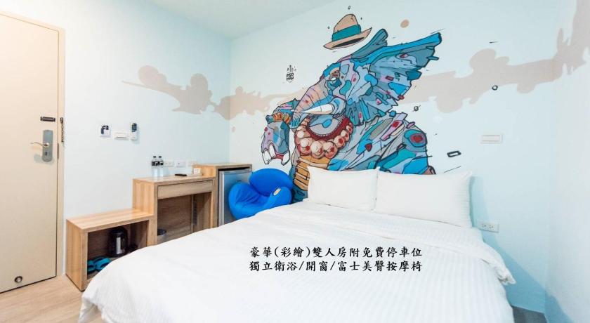 Image of Deluxe Double Room 11