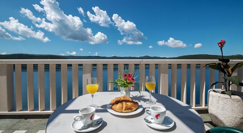 Hotel Posejdon photo