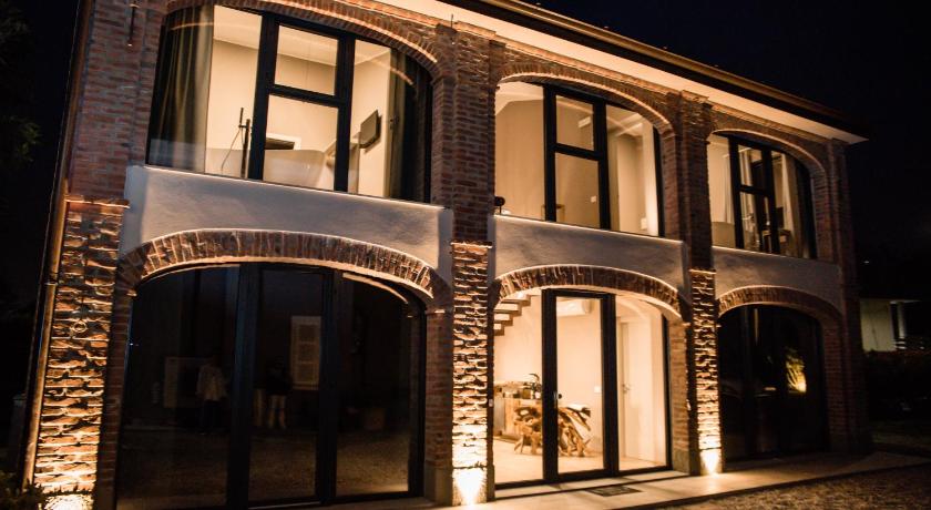 L’infinito residence — Hotel in Castelvetro Piacentino