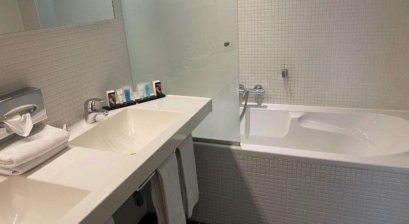 Image of Junior Suite 12