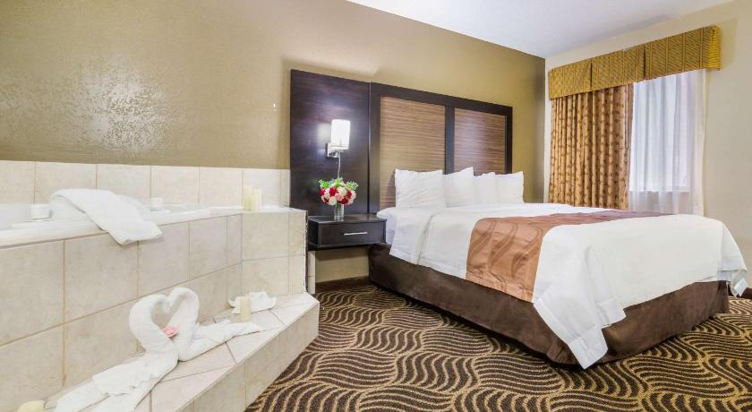 Quality Inn & Suites Florence - Cincinnati South