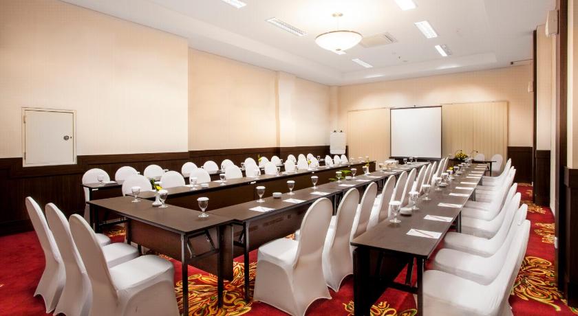 Days Hotel and Suites Jakarta Airport