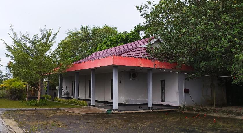 OYO 90490 Hotel Nyi Rindang