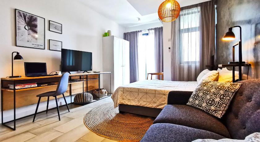 Avya's Studio 113 at Ebene Square, Ebene — Hotel in Mauritius Island