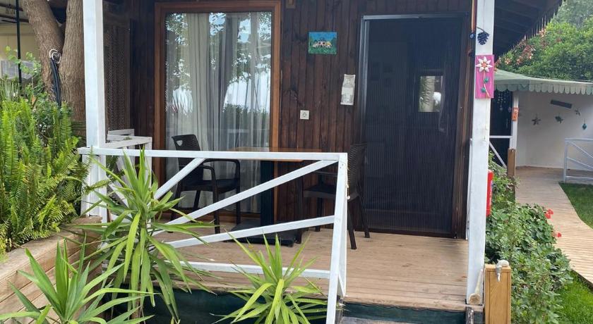 Kara Kedi Beach Bungalow photo
