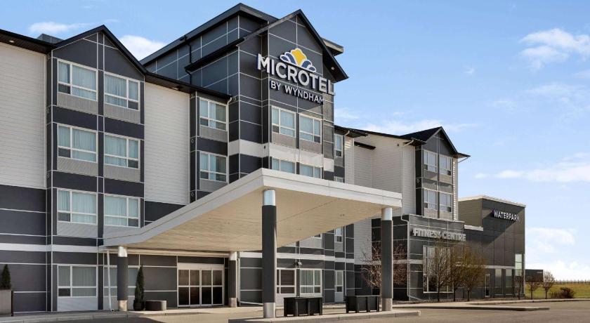 Microtel Inn & Suites by Wyndham Weyburn photo