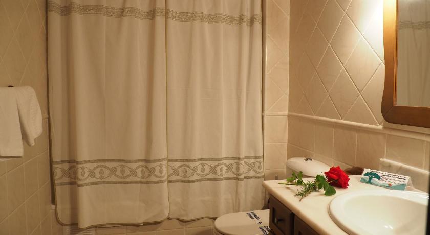 Hotel and SPA Pena Montanesa