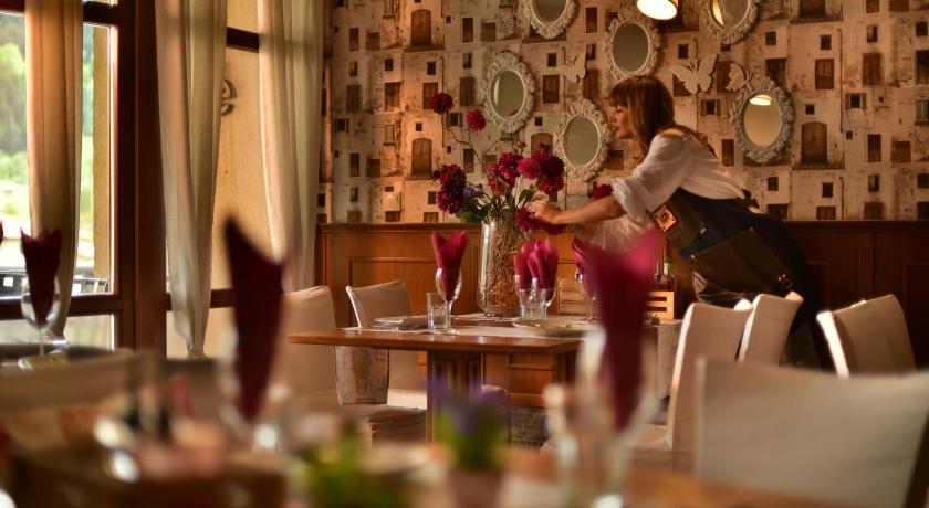 Mountain Boutique Family Hotel — Hotel in Devin