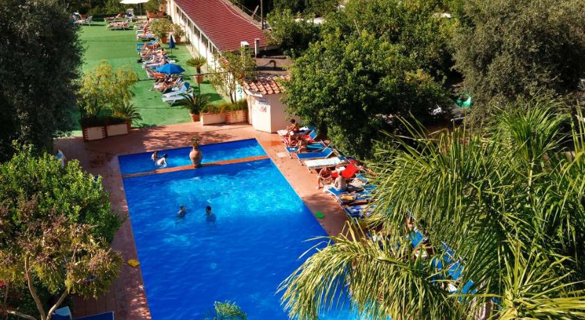 Sorrento Comfort Rooms con piscina photo