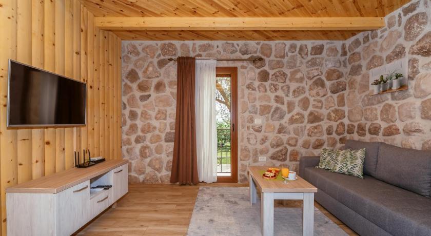 Image of One-Bedroom Apartment 0