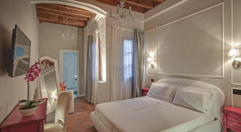 Residenza d'Epoca Borgo Albizi photo