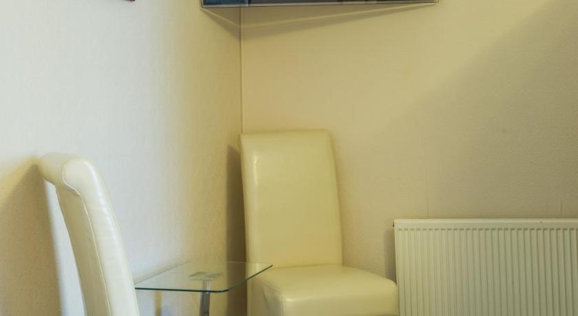 Image of Twin Room 7