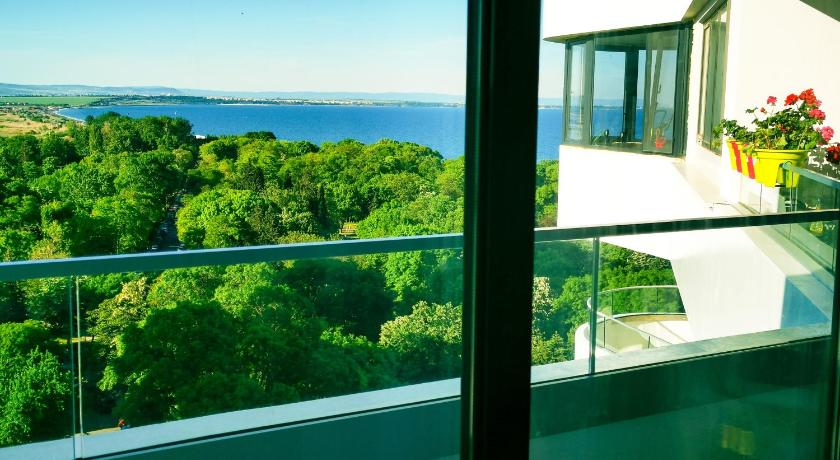 Luxury Apartments Alix photo