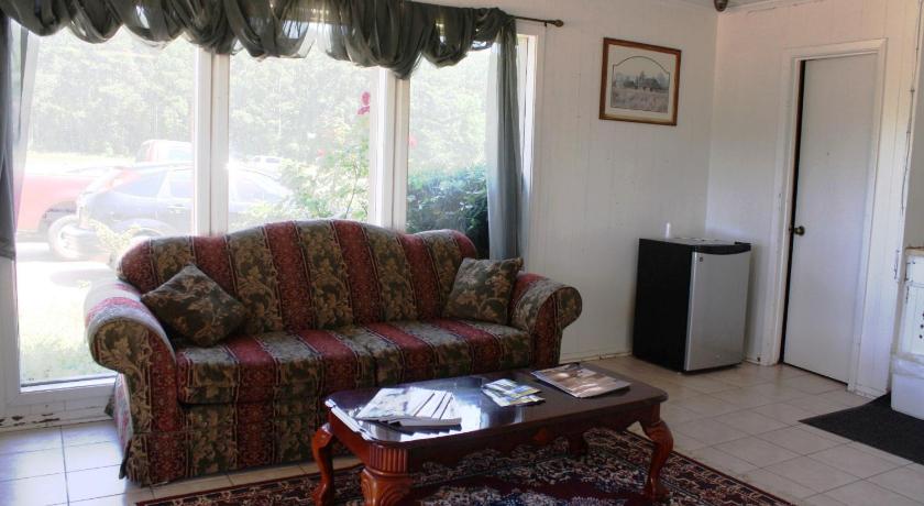 Lake Palestine Motor Inn — Hotel in Coffee City (TX)