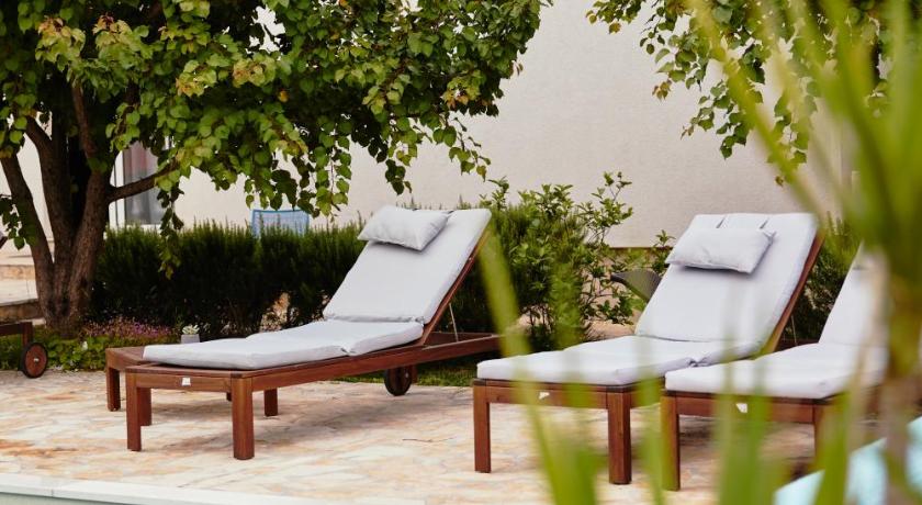 Villa Sunny Garden with private heated pool photo