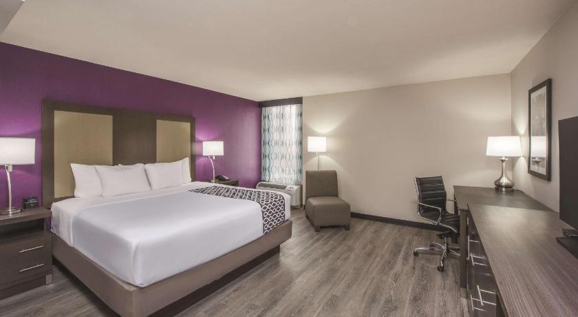 La Quinta Inn & Suites by Wyndham Festus - St. Louis South