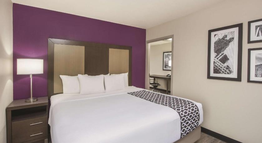 La Quinta Inn & Suites by Wyndham Festus - St. Louis South