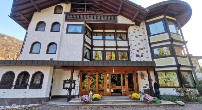 Hotel Adler — Hotel in Lichtenstein (Tubingen)