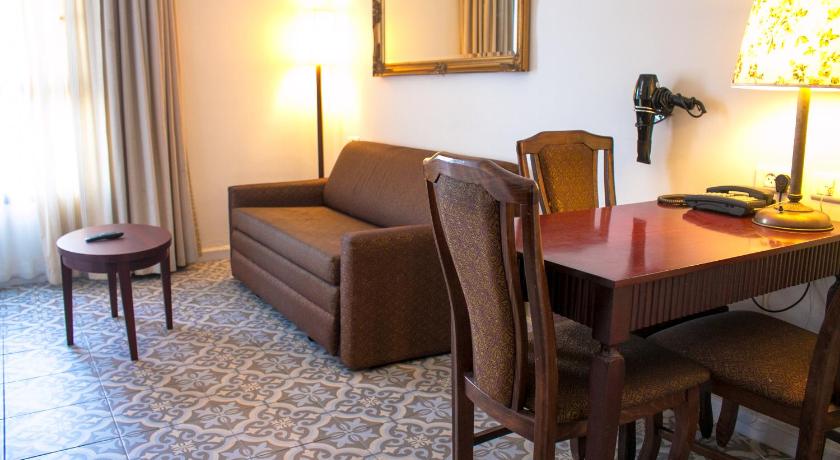 Image of Junior Suite 7