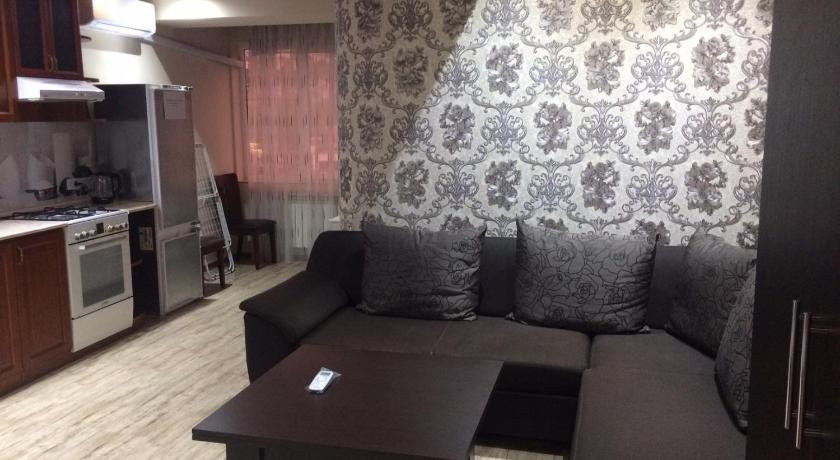 Luxury Apartment-2 in the Center of Yerevan, Safaryans Family — Hotel in Yerevan