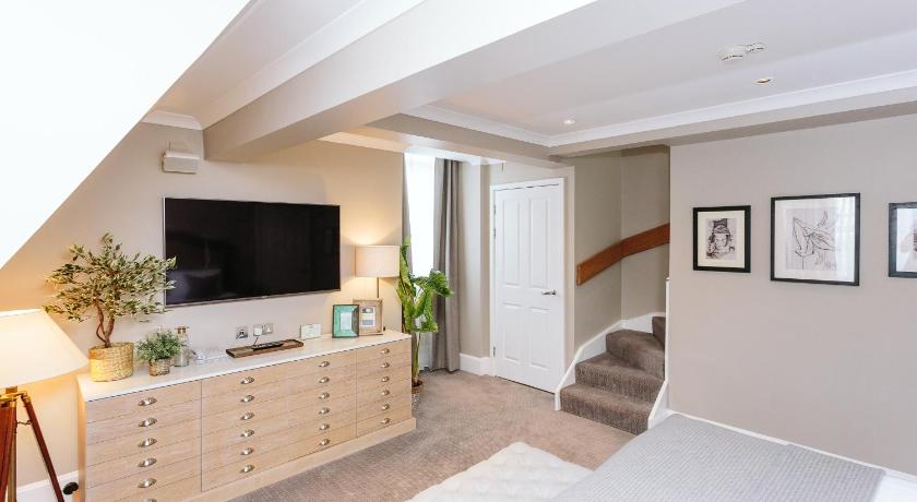 Image of Penthouse Suite 8