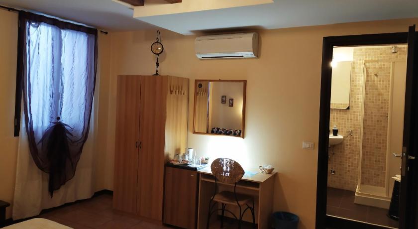 Ca Tron Apartment next to Rialto bridge photo