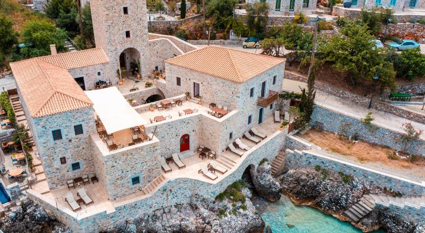 Pirgos Mavromichali — Hotel in Limeni